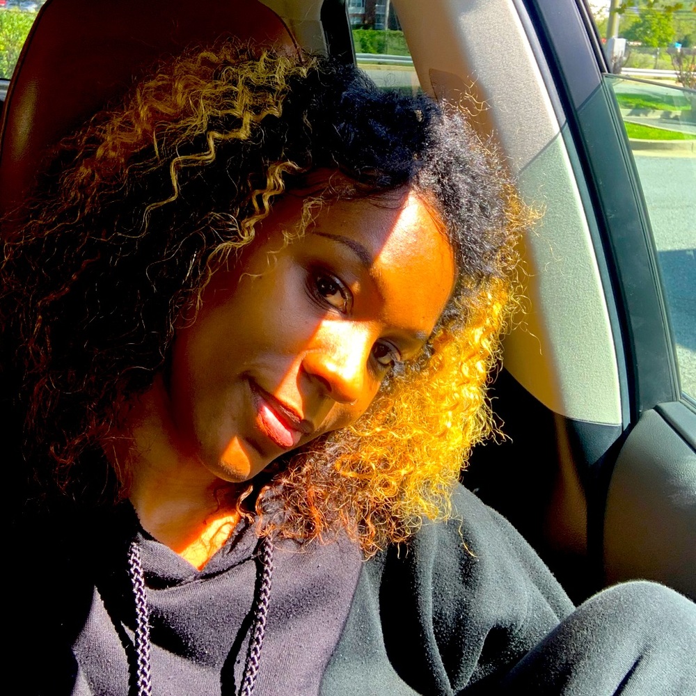 Meet your Posher, Sade